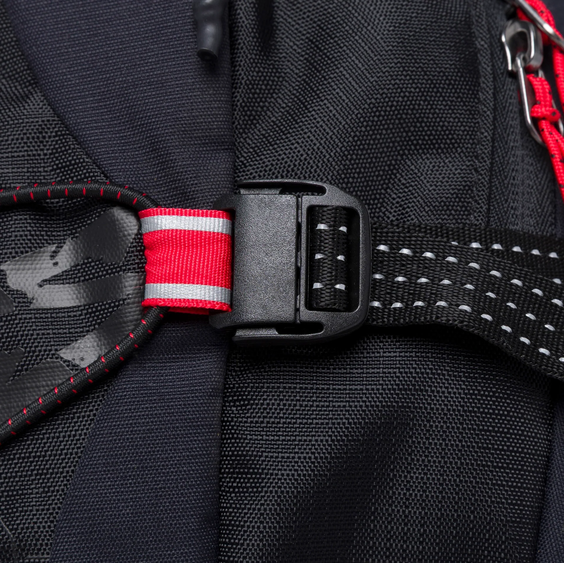 adidas Originals Drop 3 Backpack - Image 4
