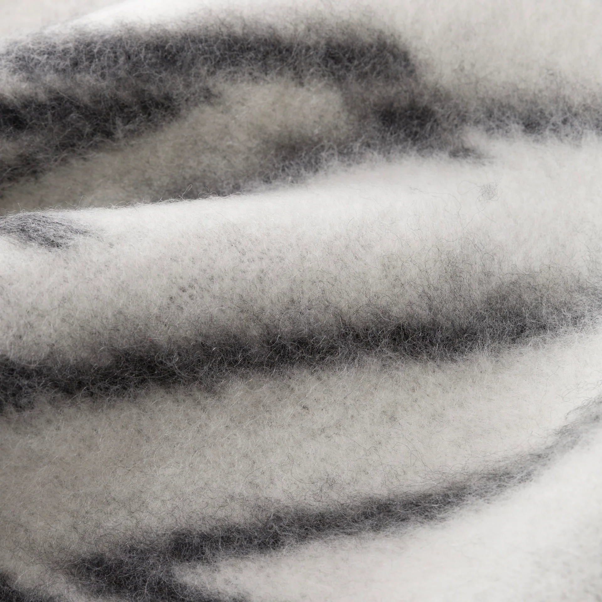 Lexus LFA Scarf - Image 4