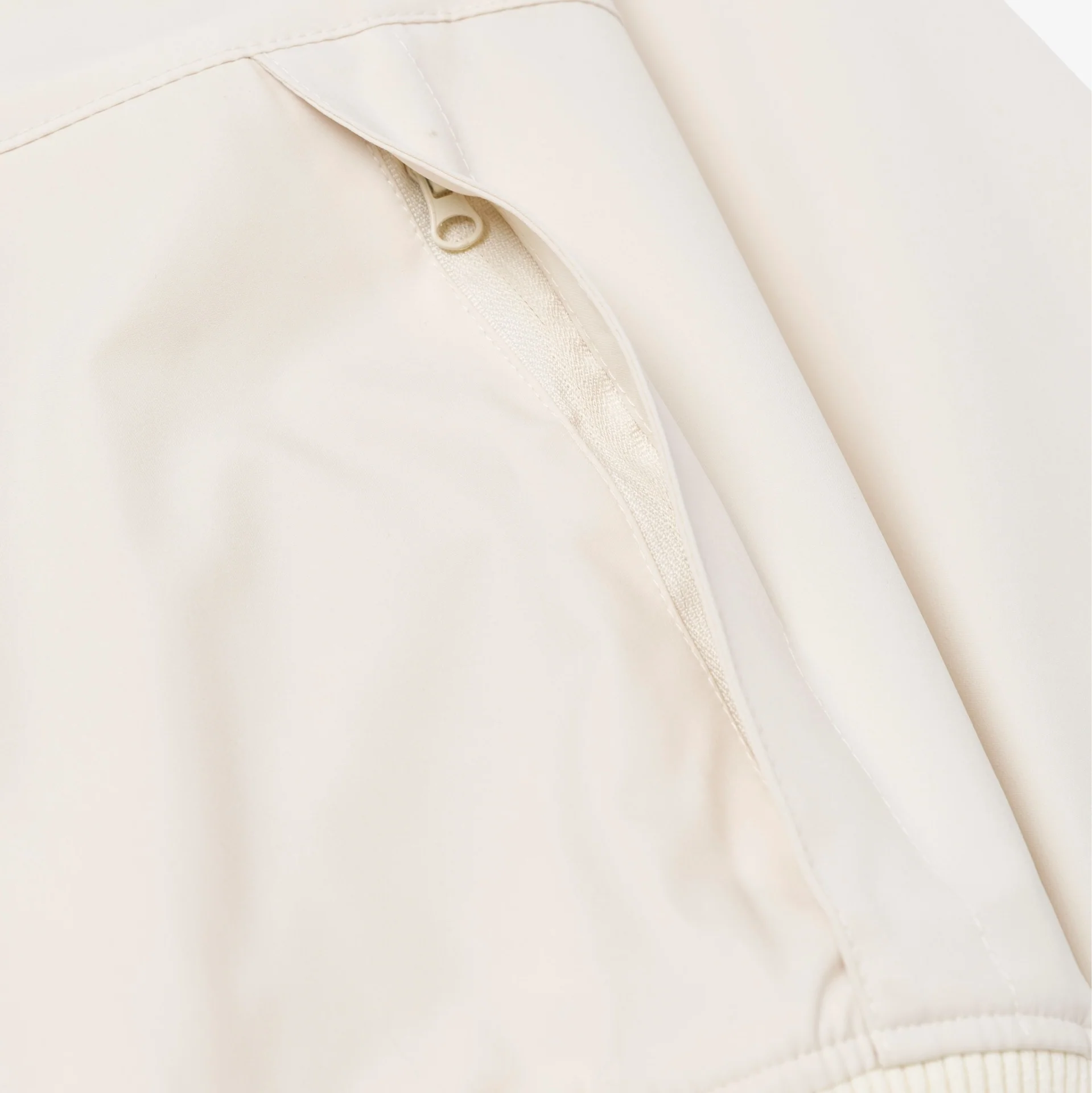 Foundations FW'24 Women's Windbreaker - Cream - Image 4