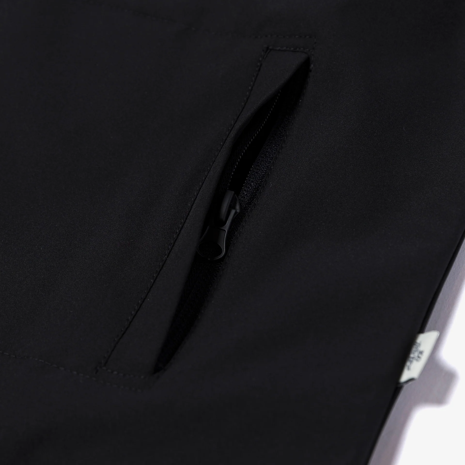 Golf'24 Ace Windbreaker - Black - Image 7
