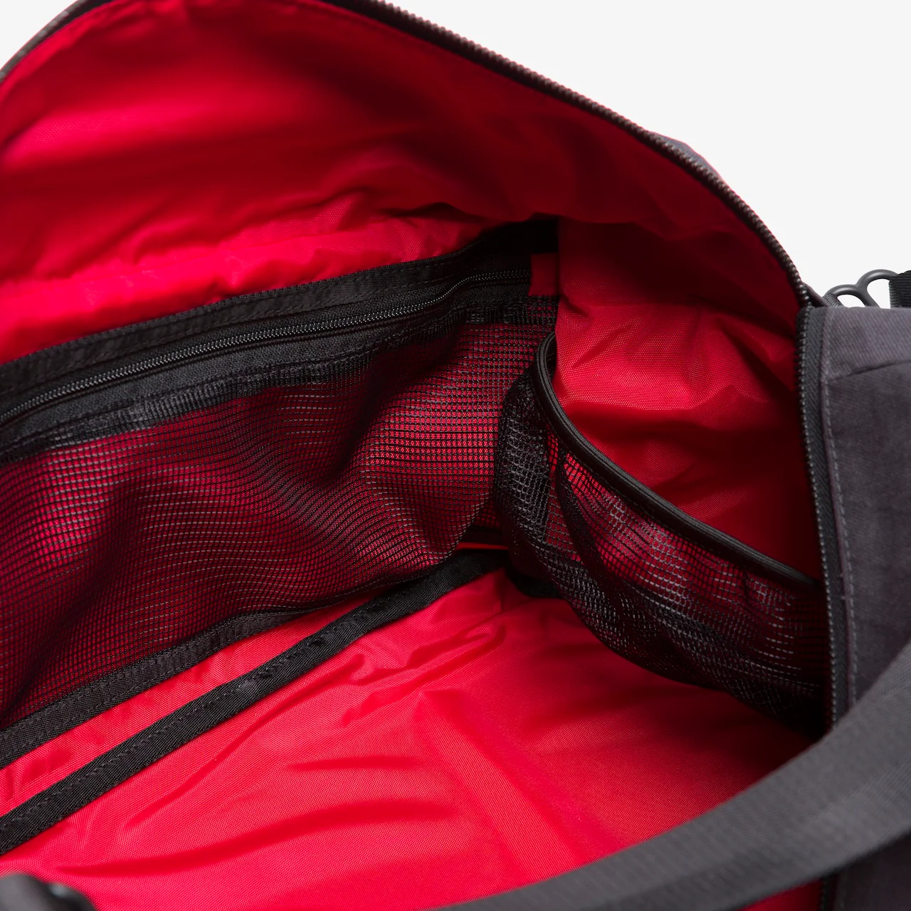 Lexus LFA Weekender Bag - Image 10