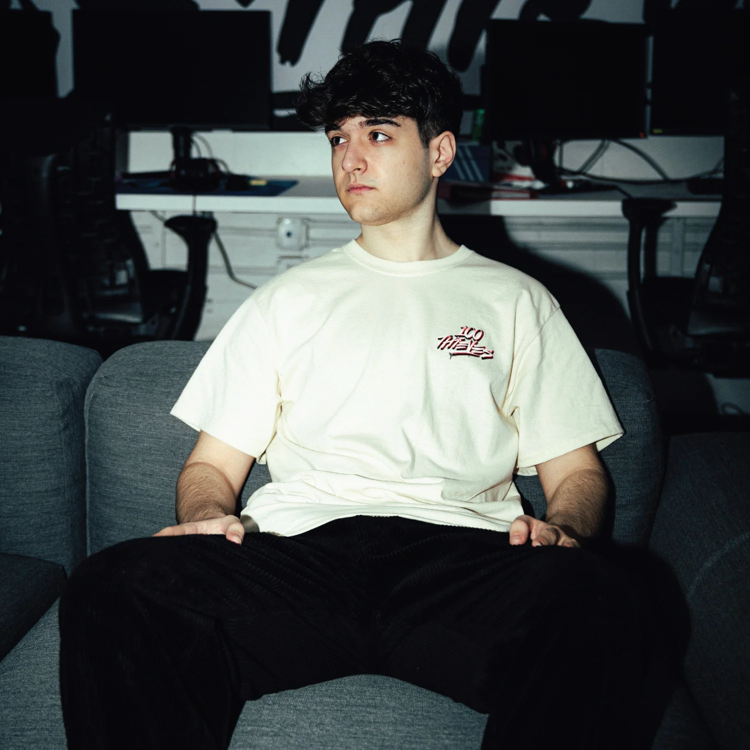 T-Shirt & Skin Set - Deluxe Edition - Image 4