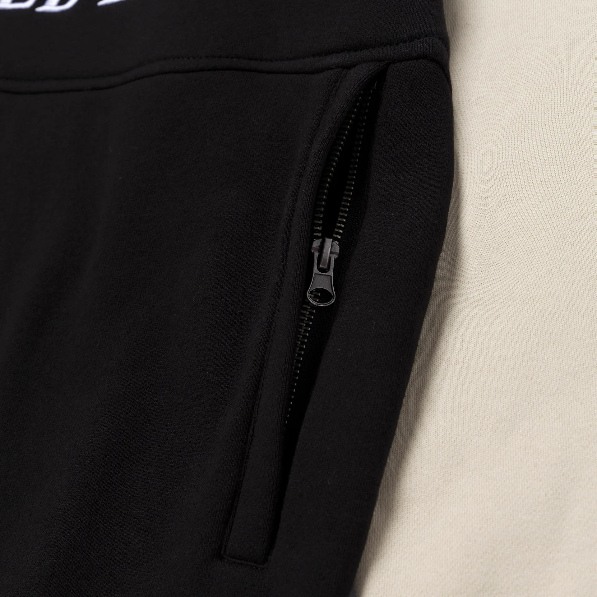 Golf'24 Eagle Quarter Zip - Black/White - Image 5
